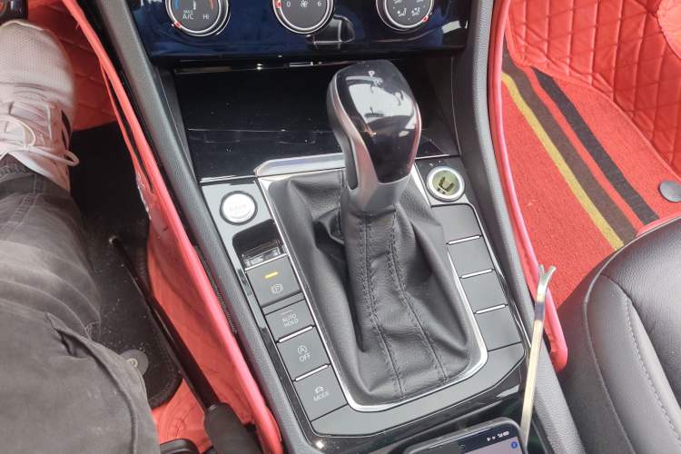 Used Volkswagen Sagitar 2022 280TSI DSG Flyover Edition
