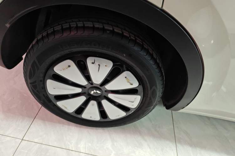 Used Wuling Bingo 2023 333 km Lingxi Connected+ Version
