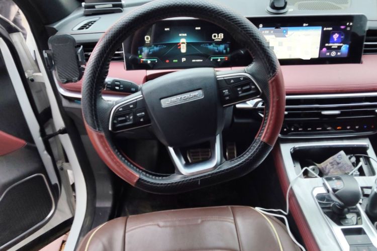 Used JETOUR X70 PLUS 2023 1.5T DCT Brave PLUS 5-Seater
