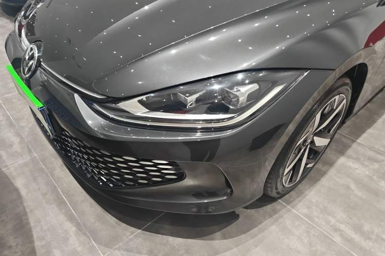 Used Volkswagen Lamando 2024 Lavida L 280TSI DSG Cool & Spicy Edition
