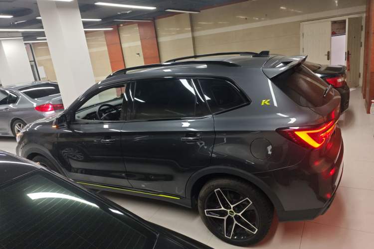 Used Roewe RX5 2023 PLUS 330TGI Automatic Trendsetting Smart Edition
