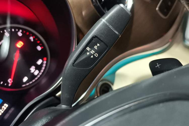 Used Mercedes-Benz V-Class 2020 V 260 L Long-wheelbase Luxury Edition