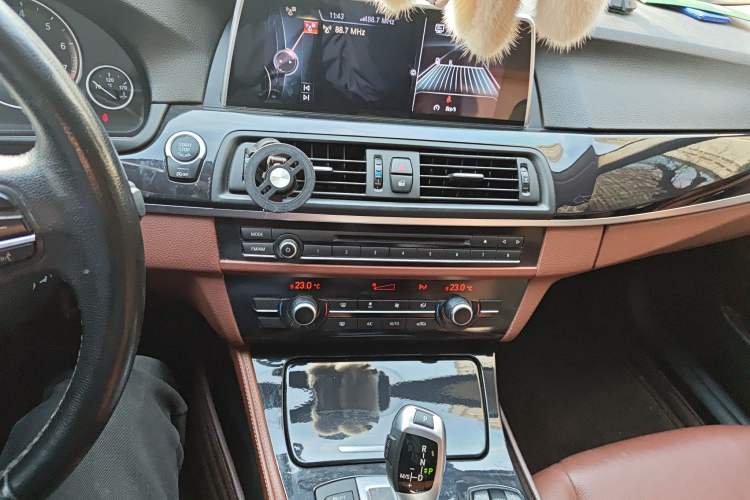 Used BMW 5 Series 2014 520Li Elegant Model