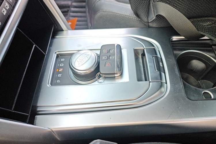 Used Land Rover Discovery Sport 2017 2.0T PURE
