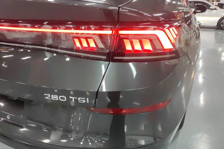 Used Volkswagen Lamando 2023 Lavida L 280TSI DSG Spicy Edition