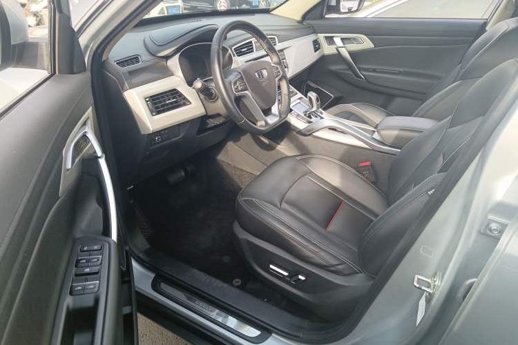 Used Geely Auto Emgrand X7 Sport 2020 1.8TD DCT Two-Wheel Drive Smart Connect 4G-Enabled Version
