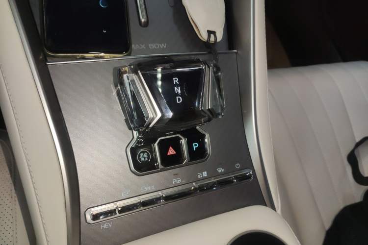 Used Denza Z9GT 2024 1100 4x4 Max First Edition
