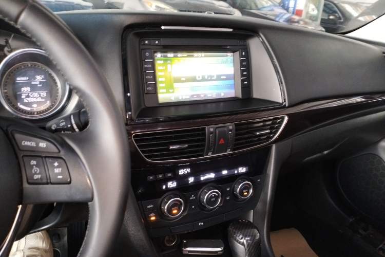 Used Mazda Atenza 2015 2.5L Blue Sky Sport Edition
