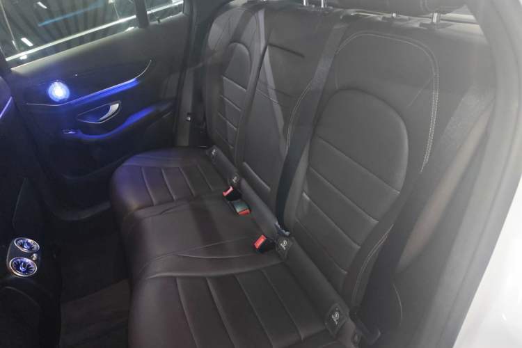 Used Mercedes-Benz GLC 2019 GLC 260 4MATIC Luxury Model
