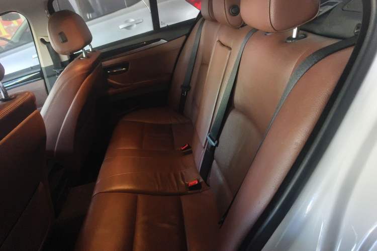 Used BMW 5 Series 2014 520i Elegant Edition
