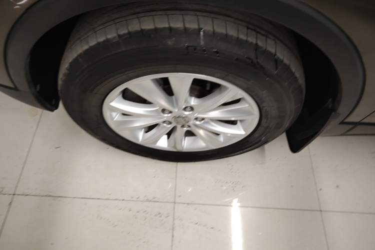 Used Buick Envision 2017 28T Four-Wheel Drive Luxury Model
