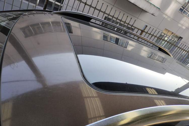 Used Roewe RX5 2016 20T Two-Wheel Drive Automatic Internet Smart Edition
