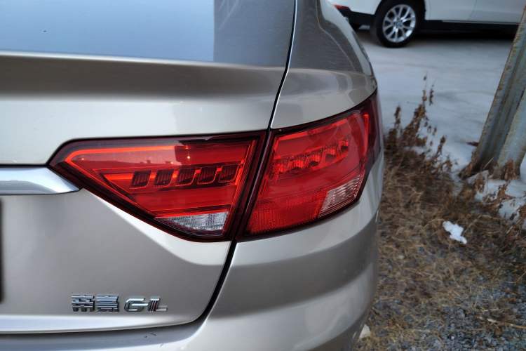 Used Geely Auto Emgrand GL 2018 1.4T DCT Elite Smart Connectivity Version
