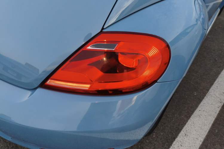 Used Volkswagen Beetle 2015 180TSI model
