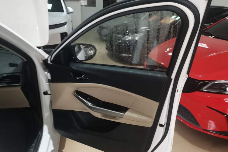 Used Ford Escort 2015 1.5L Automatic Comfort Model
