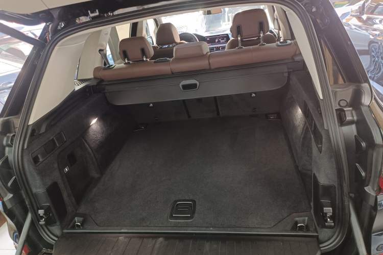 Used BMW X5 2019 xDrive40i M Sport Package
