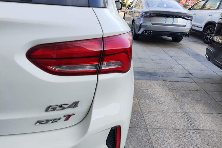 Used GAC Trumpchi GS4 2018 235T Automatic Two-Wheel Drive Luxury Smart Connectivity Millionth Anniversary Edition
