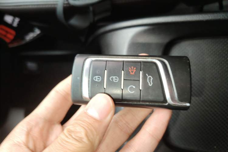 Used GAC Trumpchi M6 2019 270T Automatic Luxury Edition (7-seater) China V Standard
