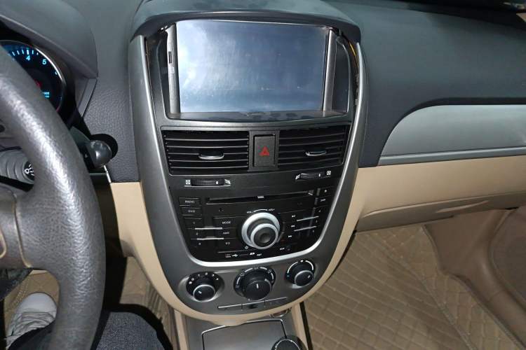 Used Buick Excelle 2013 1.5L Automatic Classic Model
