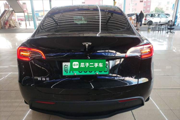 Used Tesla Model Y 2023 Rear-Wheel-Drive Version
