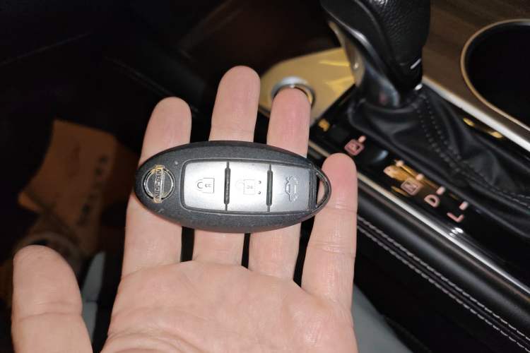 Used Nissan Teana 2021 2.0L XL Upper AD1 Smart Drive & Navigation Edition
