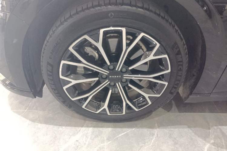 Used Zeekr 007 2024 Rear-Drive Enhanced Version 75 kWh