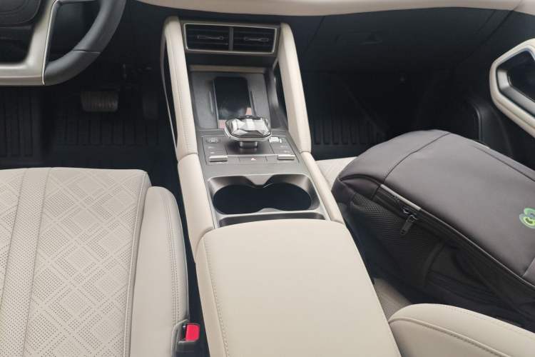 Used BYD Yuan UP 2024 401KM Beyond Edition