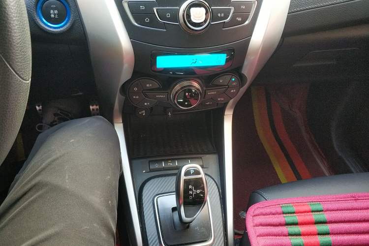 Used BYD Yuan New Energy 2018 EV360 Smart Connect Cool Edition
