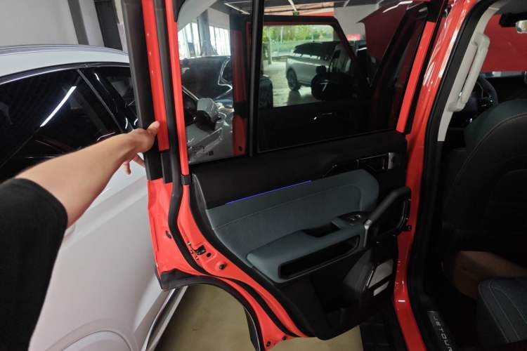 Used Jetour Traveler 2023 2.0T All-Wheel-Drive CrossPRO
