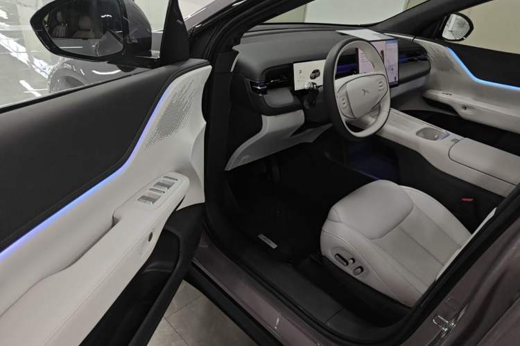 Used XPeng G6 2025 625 Long-Range Max Flagship Edition
