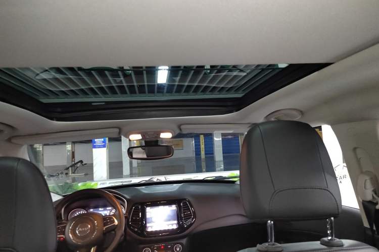 Used  Compass 2020 220T Automatic Elite Edition