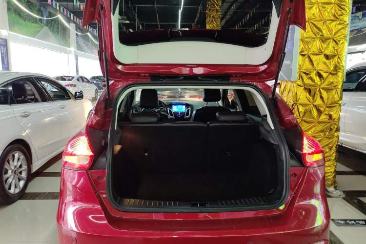 Used Ford Focus 2020 Hatchback Classic 1.5L Automatic Trendy Model
