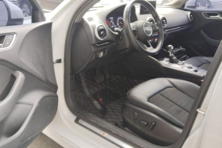 Used Audi A3 2017 Limousine 35 TFSI Fashion Model