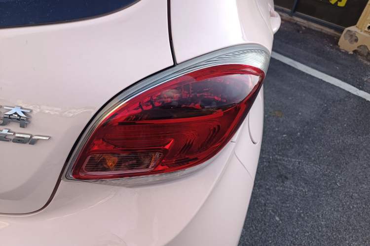 Used Oshan Benni E-Star 2022 Qingxin Edition Colorful Model Lithium Iron Phosphate
