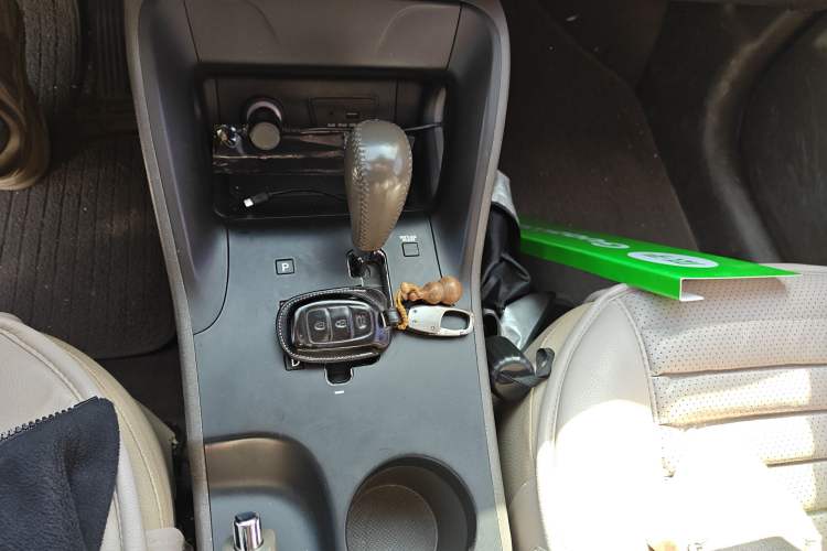 Used Hyundai ix35 2015 2.0L Automatic 2WD Smart Type China IV
