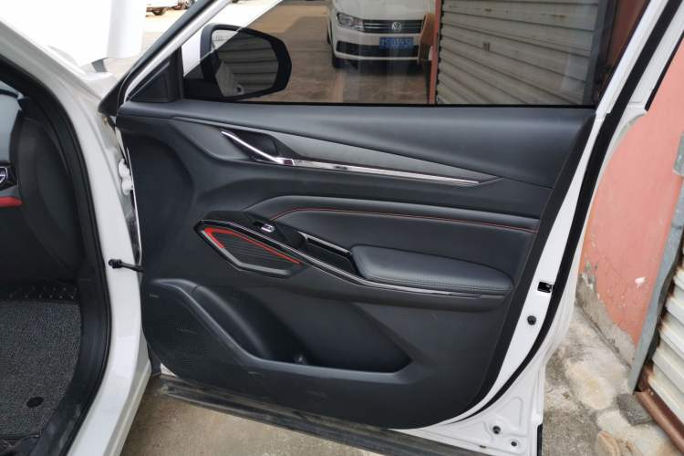 Used Changan X5 PLUS 2024 1.5T DCT ZhiZun Version
