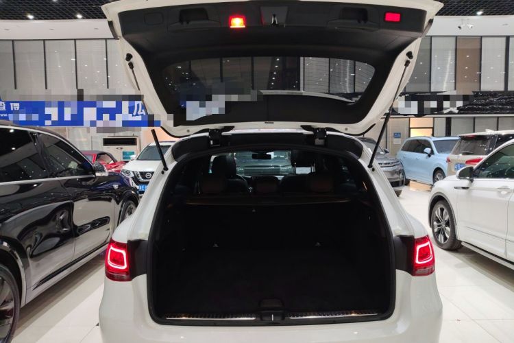 Used Mercedes-Benz GLC 2020 GLC 260 L 4MATIC Dynamic Model
