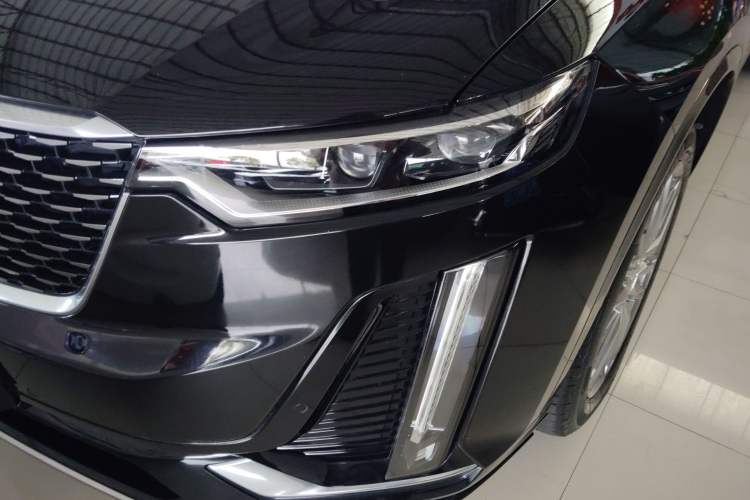 Used Cadillac XT6 2021 2.0T Six-Seater Four-Wheel-Drive Luxury Version