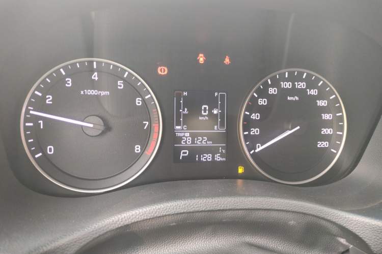 Used Hyundai ix25 2015 1.6L Automatic Two-Wheel Drive Smart GLS Trim
