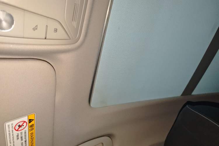 Used Hongqi HS5 2022 Facelifted Version 2.0T Smart Connect Flagship All-Wheel-Drive Edition
