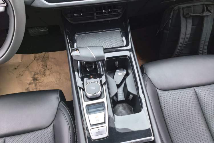 Used Changan Ruicheng PLUS 2023 1.5T DCT Prestige Edition
