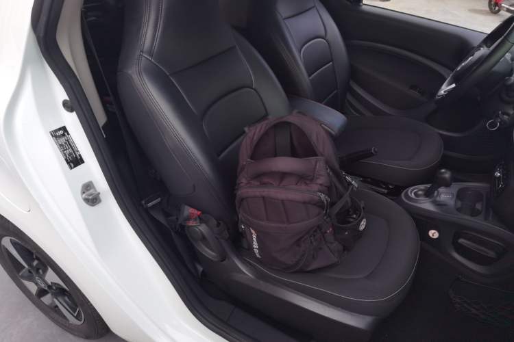 Used  fortwo 2018 1.0L 52kW Hardtop Passion Edition China V Standard
