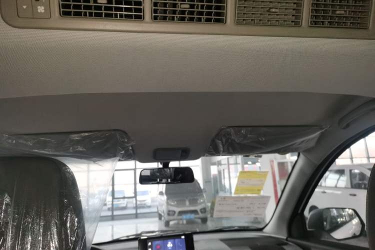 Used Wuling Hongguang New Energy 2024 All-Electric Model 300KM Standard Version
