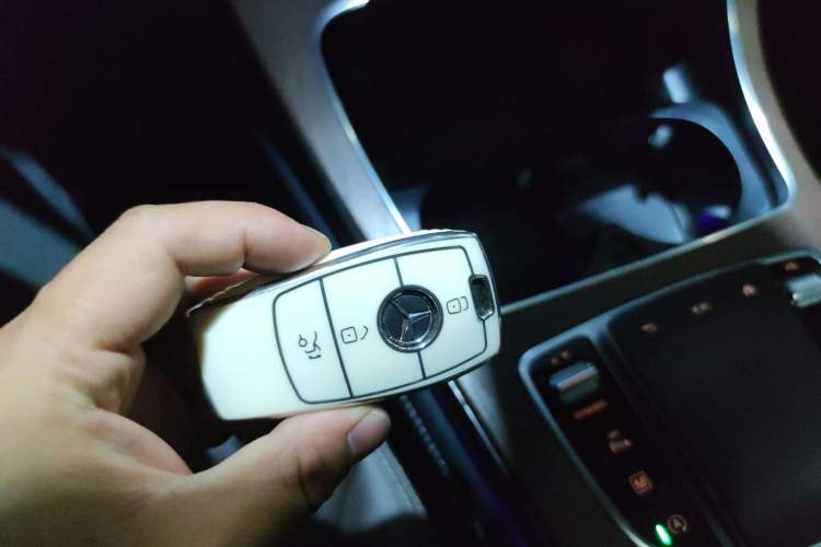 Used Mercedes-Benz GLC 2022 Facelift GLC 260 L 4MATIC Luxury Edition
