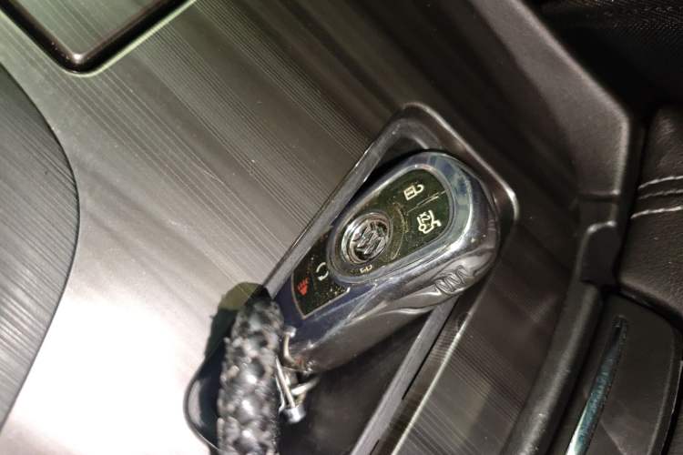 Used Buick LaCrosse 2019 28T Luxury Model
