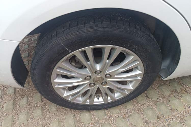 Used Buick GT 2017 15N Automatic Elite Version
