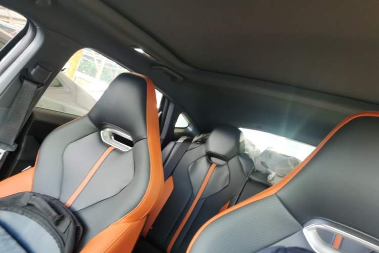 Used Changan UNI-V 2024 1.5T Prestige Sport Edition
