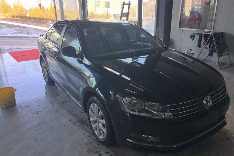 Used Volkswagen Lavida 2015 1.6L Automatic Comfort Edition