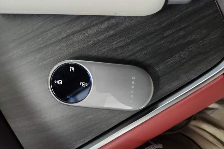 Used Hima Luxeed S7 2024 Max
