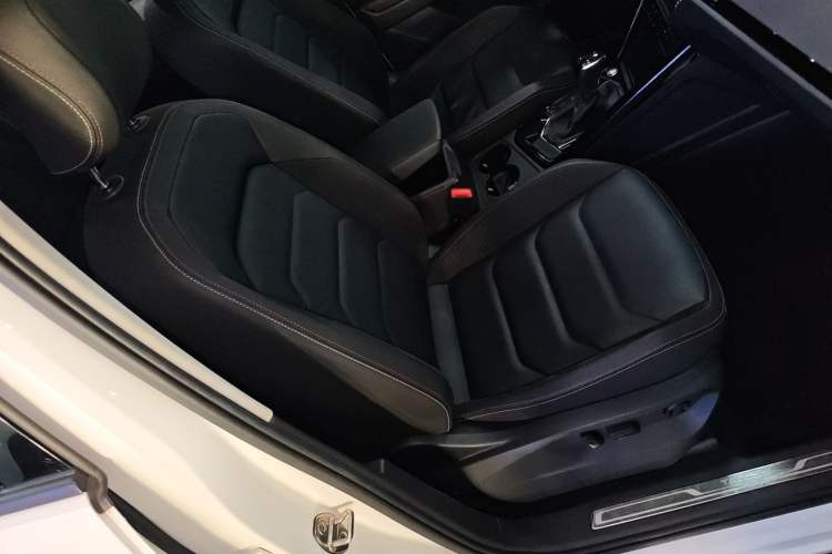 Used Volkswagen Tayron 2020 330TSI Two-Wheel Drive Luxury Smart Connectivity Version
